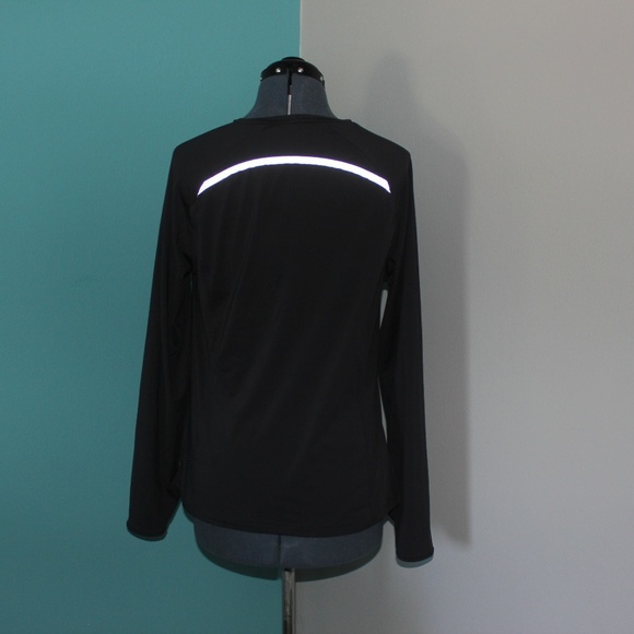 Old Navy Workout Shirt With Reflective Strip - Picture 5 of 5